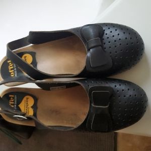 Swedish Hasbeens clogs